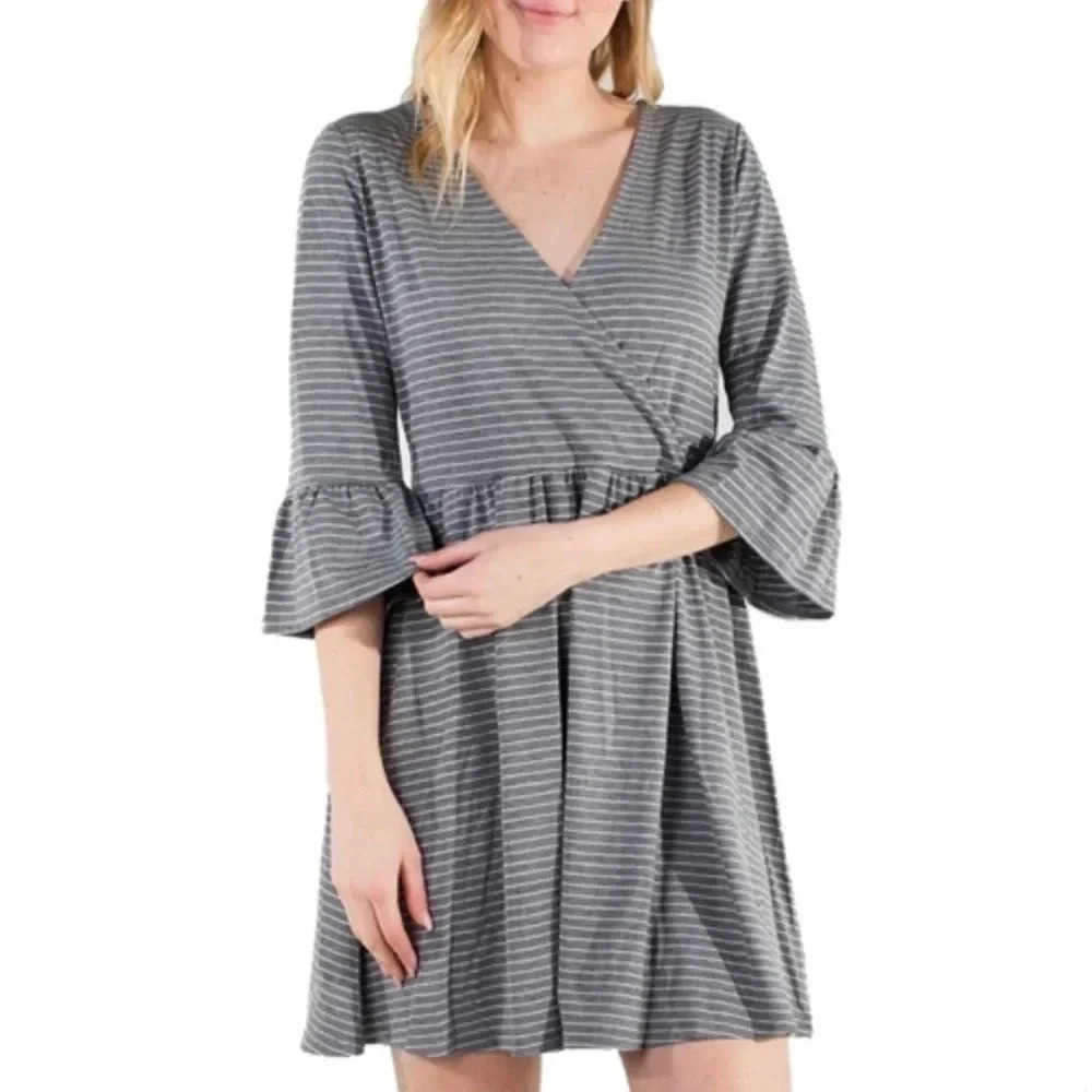 Eyeshadow Gray Striped Long Sleeve Dress